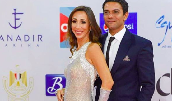 بعد أن رُزقا بطفلهما الثالث.. آسر ياسين ينشر صورة لزوجته ويغازلها بالإيطالية