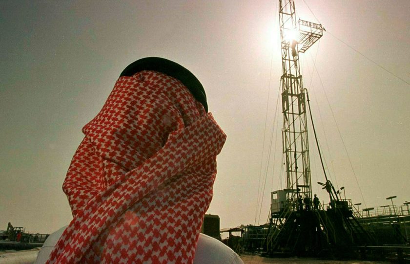 “أوبك” تتأهب لواقع جديد مؤلم.. مسؤولون ومحللون: العالم بلغ الذروة النفطية، فهل حانت نهاية عصر النفط؟