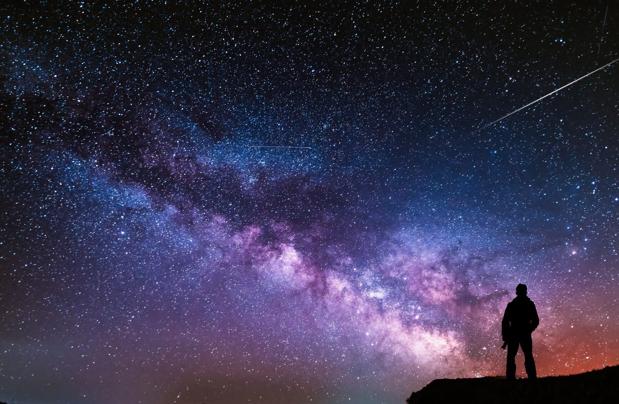 صورة مذهلة تكشف المجال المغناطيسي الهائل لمجرة حلزونية.. تبعد 67 مليون سنة ضوئية من مجرة درب التبانة