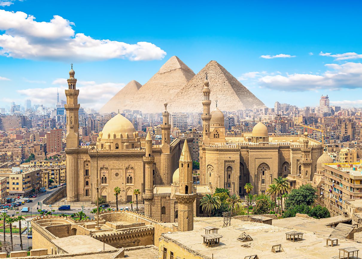 إذاعة أذان مغرب “يوم عرفة” قبل موعده بـ4 دقائق في مصر! مفتي الجمهورية يتدخل ومسؤول حكومي يدلي بتصريح