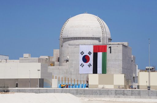 لماذا يطمئن الغرب للبرنامج النووي الإماراتي ويقلق من السعودي؟ نوايا المملكة تجاه اليورانيوم تغضبه