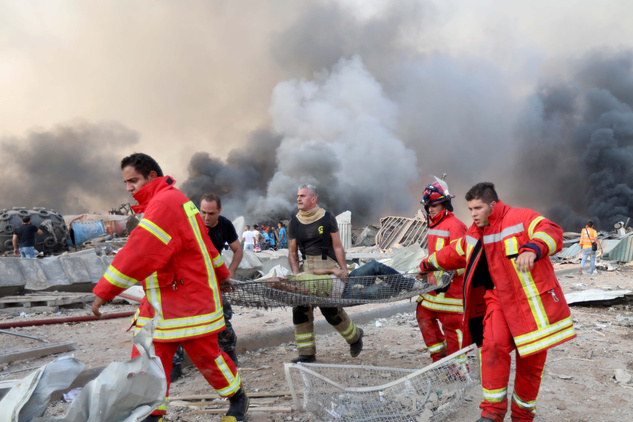 احتلال وغزو وانهيار اقتصادي وثورة واغتيالات سياسية والآن تفجير.. ما شهدتُه بلبنان في الـ15 سنة الماضية من حياتي