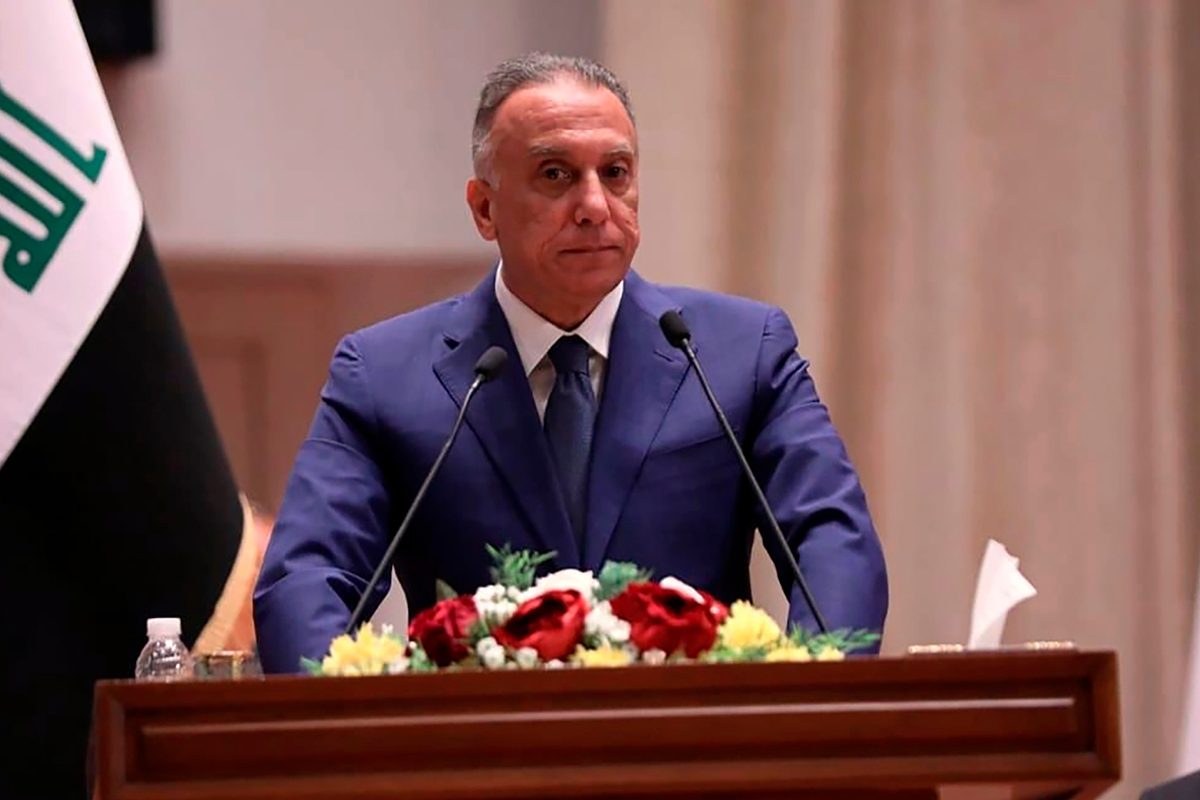 هل تحاول إيران إحراج الكاظمي قُبيل لقائه ترامب؟ ما وراء تصعيد الفصائل الشيعية هجماتها ضد القواعد الأمريكية