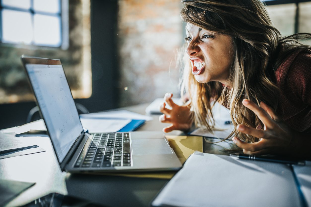 كيف تصلح عطل الكود 0x80070422 في ويندوز 10؟