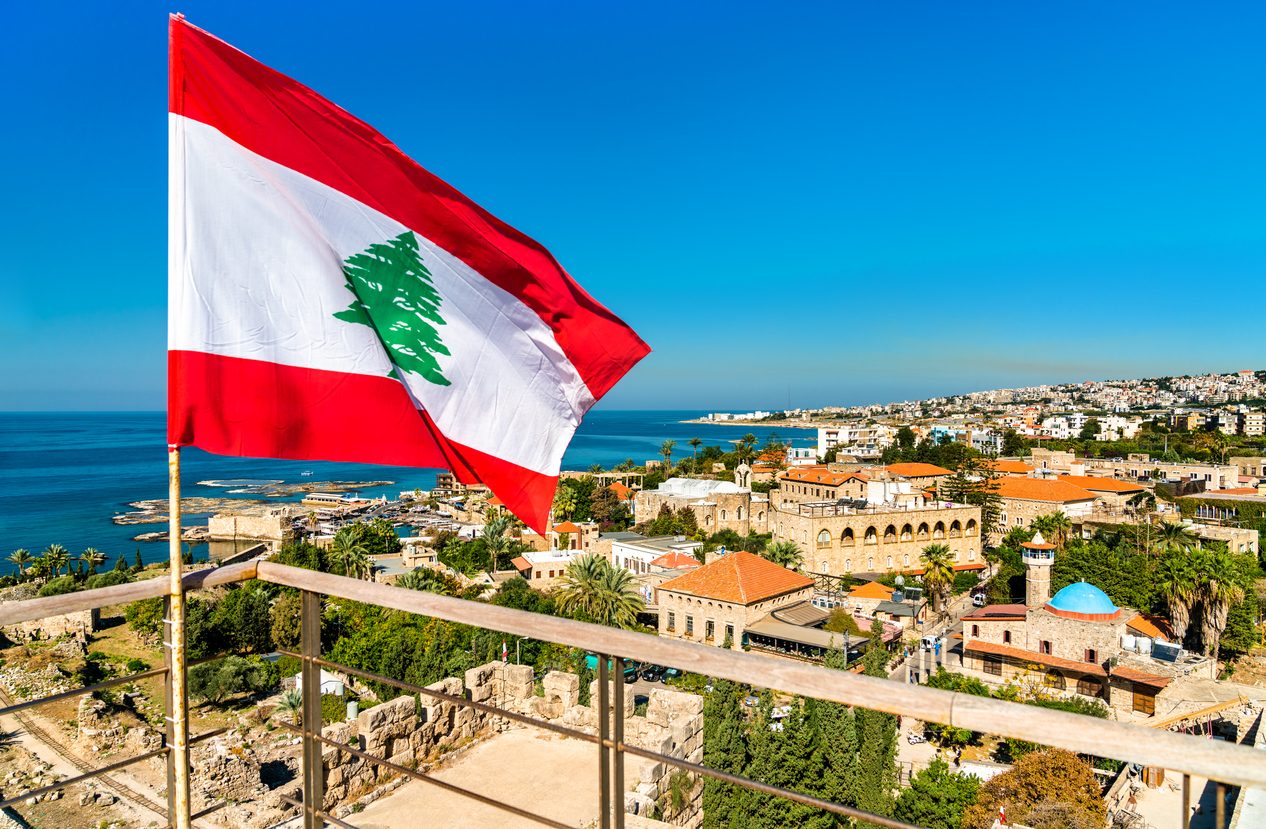 نحن تائهون خائفون لا نثق بأحد.. أحدثكم من لبنان الذي فقدنا فيه كل شيء