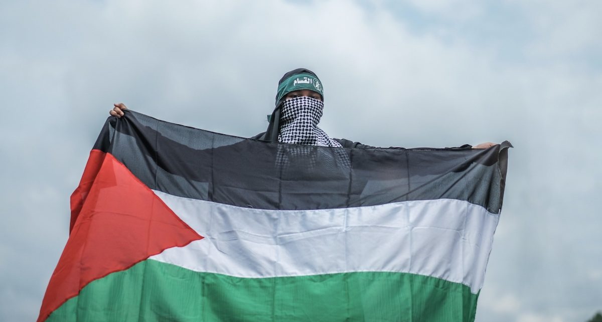 “ستدفعهم للمواجهة بعيداً عن الدبلوماسية”.. موقع أمريكي: صفقة التطبيع الإماراتية لن تحقق السلام للفلسطينيين
