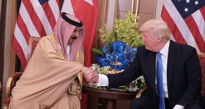 بيان ثلاثي أصدرته أمريكا وإسرائيل والبحرين: تم الاتفاق على إرساء علاقات دبلوماسية كاملة بين تل أبيب والمنامة
