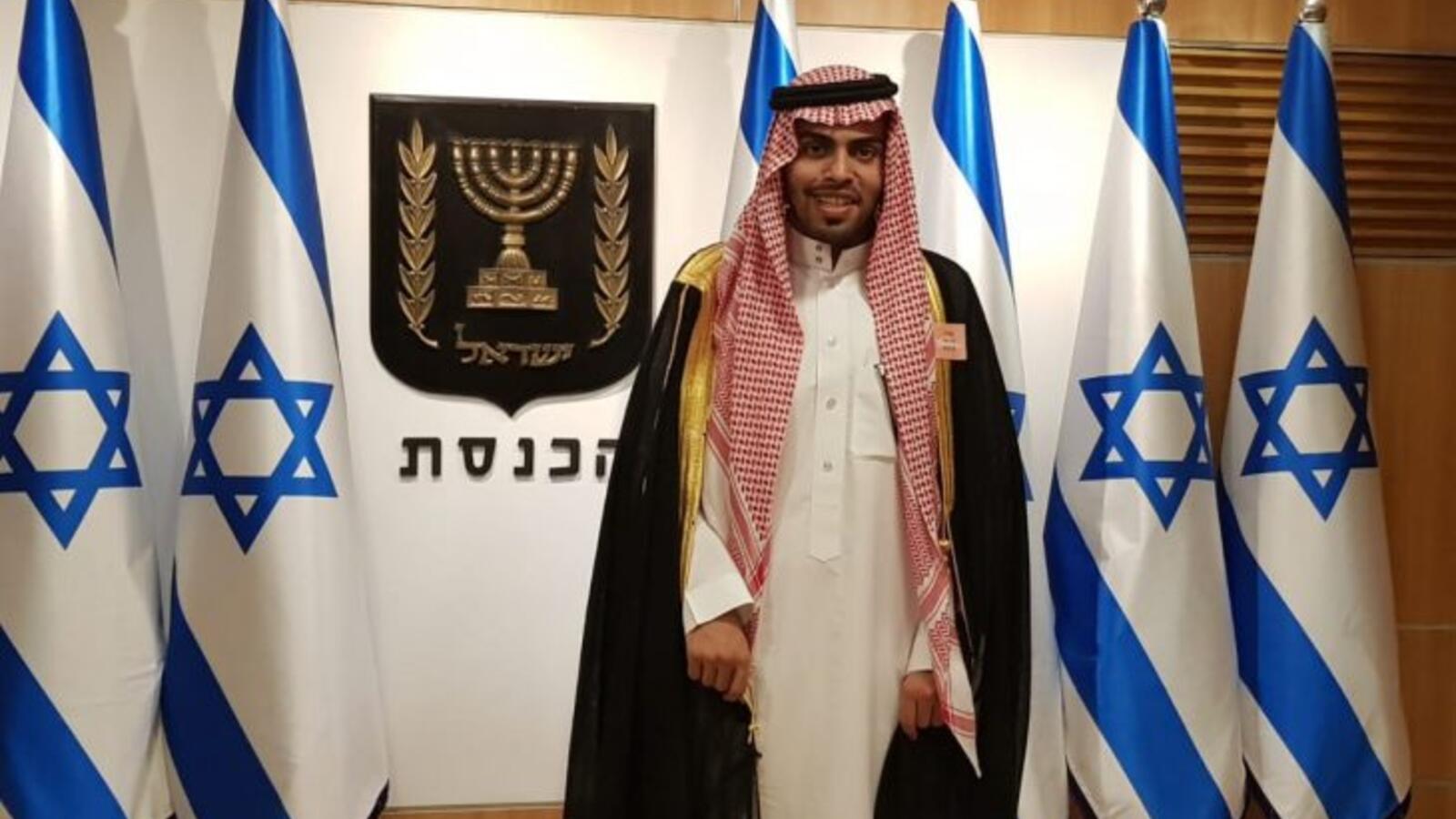 سبق أن طرده الفلسطينيون من الأقصى.. مدون سعودي يغني لنتنياهو عبر تويتر “بيبي يا حبيبي”