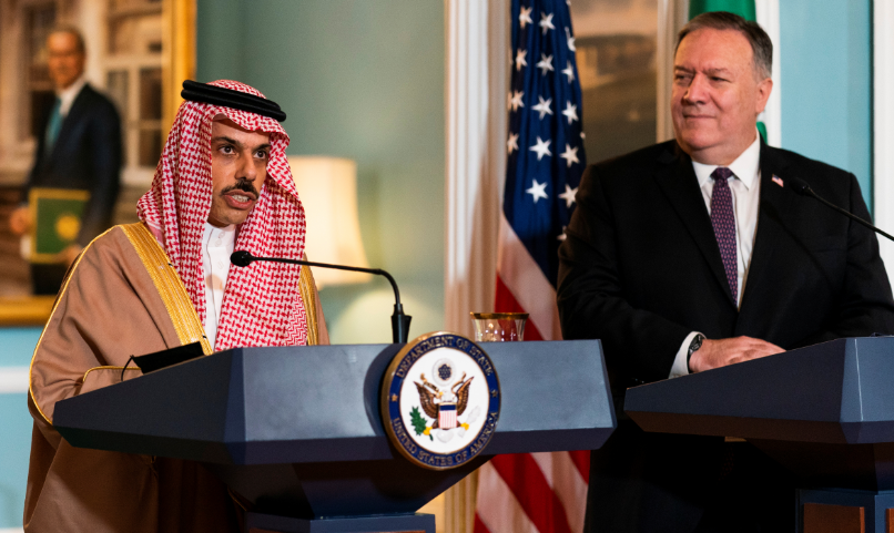 شكر الرياض على دعمها للتطبيع الإماراتي البحريني.. بومبيو يحث السعودية على ترسيم علاقاتها مع إسرائيل