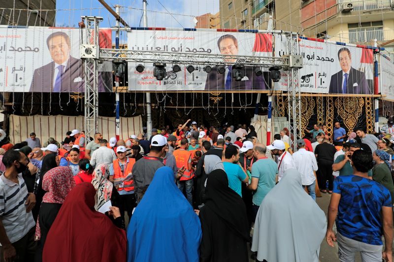 انتخابات برلمان في مصر.. يراها مؤيدو السلطة “عرساً ديمقراطياً”، لكن أين المعارضة؟