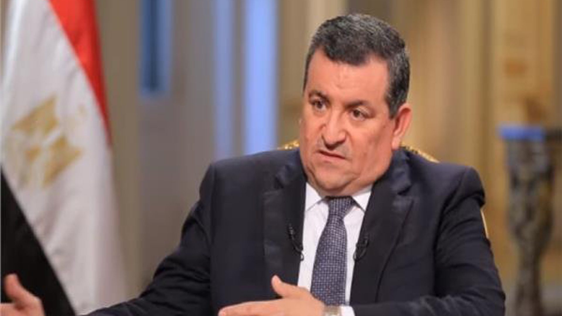 الهجمة الإعلامية على أسامة هيكل كشفت المستور.. قصة الصراع الخفي بين عباس كامل ومدير مكتب السيسي