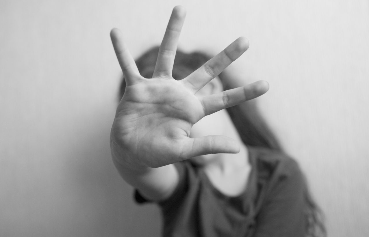 كيف تناقش طفلك وتجيب أسئلته عن التحرش الجنسي؟