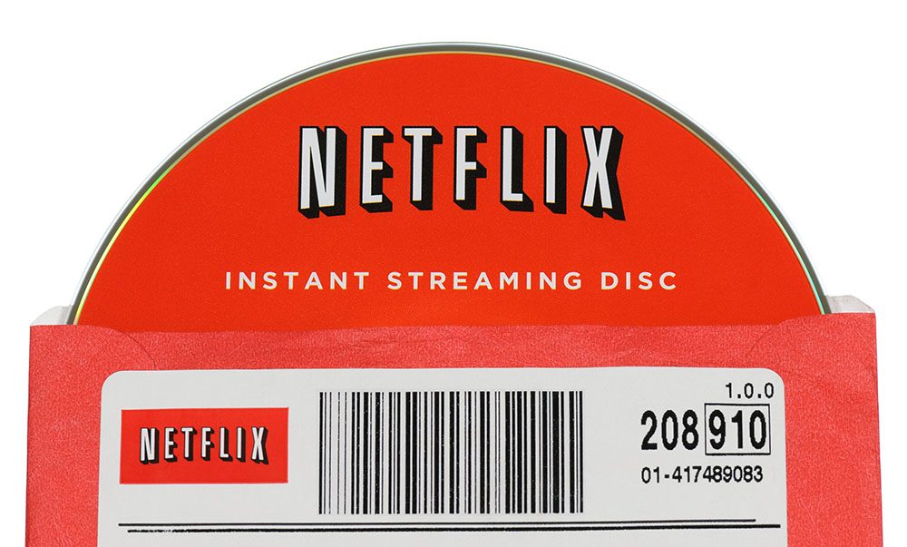 لهذه الأسباب هناك مليونان مازالوا يستأجرون أقراص DVD من نتفلكس بدلاً من المشاهدة على الإنترنت