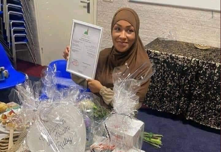 الملاكِمة روبي ميسو تُشهر إسلامها.. البطلة الهولندية نطقت الشهادتين وعبَّرت عن “سعادتها الغامرة”
