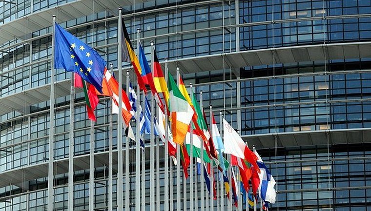 تفاصيل قرار البرلمان الأوروبي حول مصر.. طالب بالإفراج الفوري عن 25 معتقلاً والتعاون الكامل بخصوص “ريجيني”