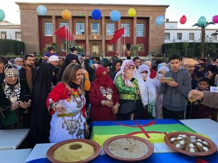 تفرقهم السياسة ويجمعهم “ناير” بالرقص والأطباق الشعبية.. أمازيغ شمال إفريقيا يحتفلون بعامهم الجديد