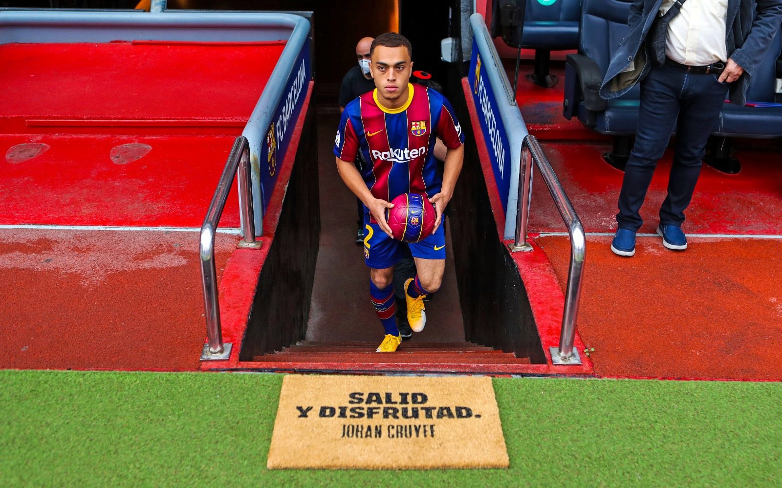 يتواجدون في برشلونة وتشيلسي ويوفنتوس.. ما سر غزو المواهب الأمريكية للملاعب الأوروبية؟