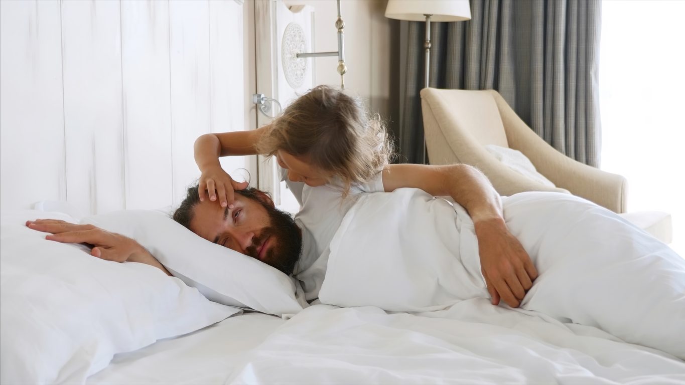 كيف يستيقظ الدماغ من النوم