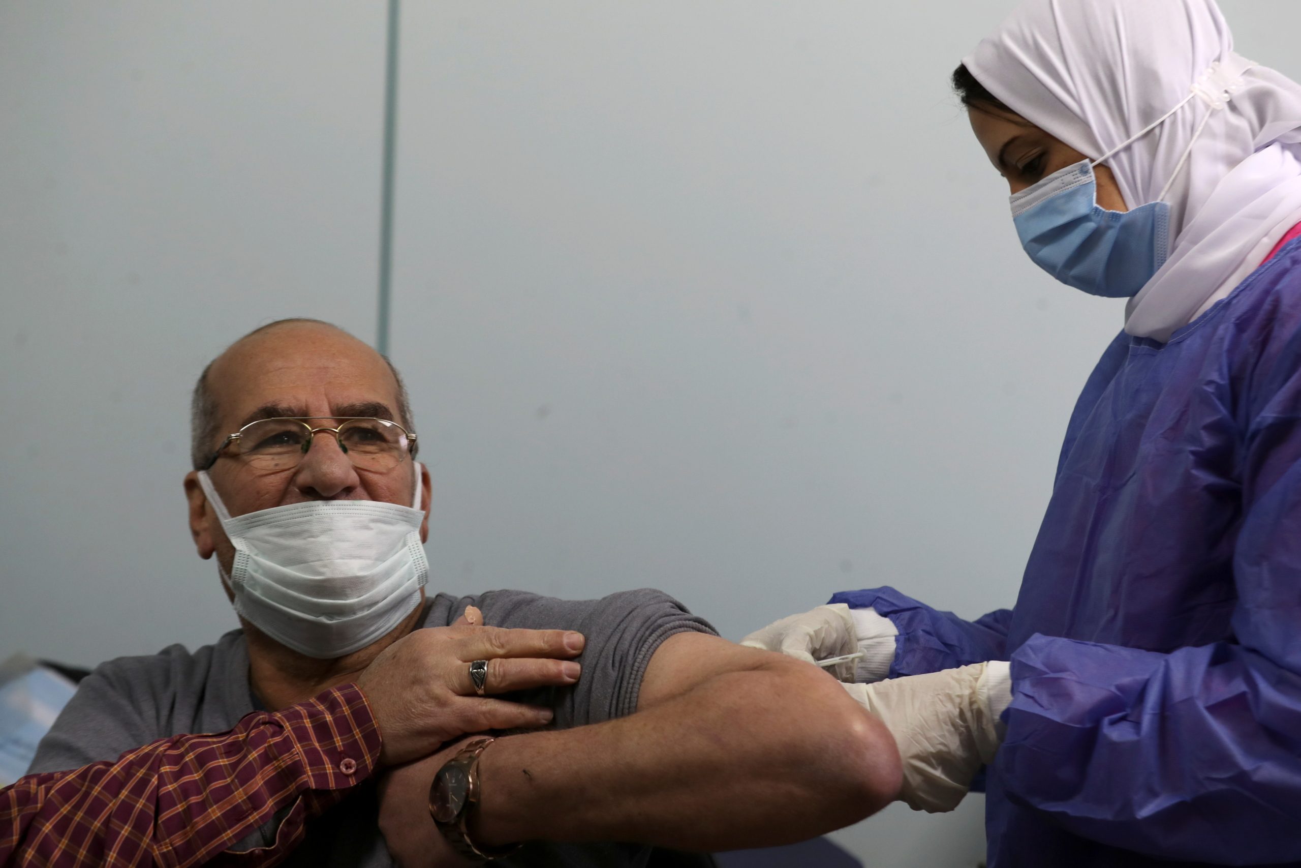اللقاح في الدول العربية