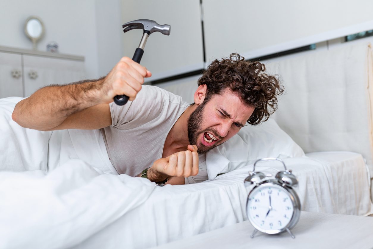iStock/ الاستيقاظ من النوم مبكراً