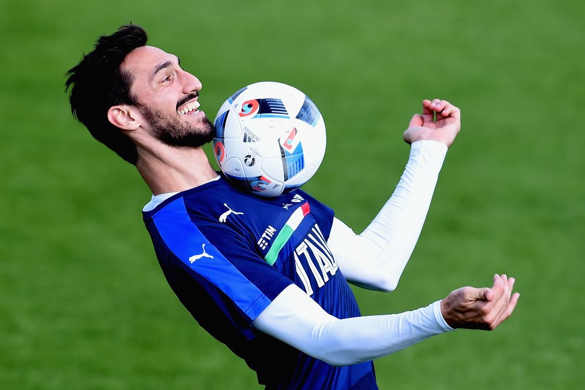أستوري لاعب منتخب إيطاليا السابق