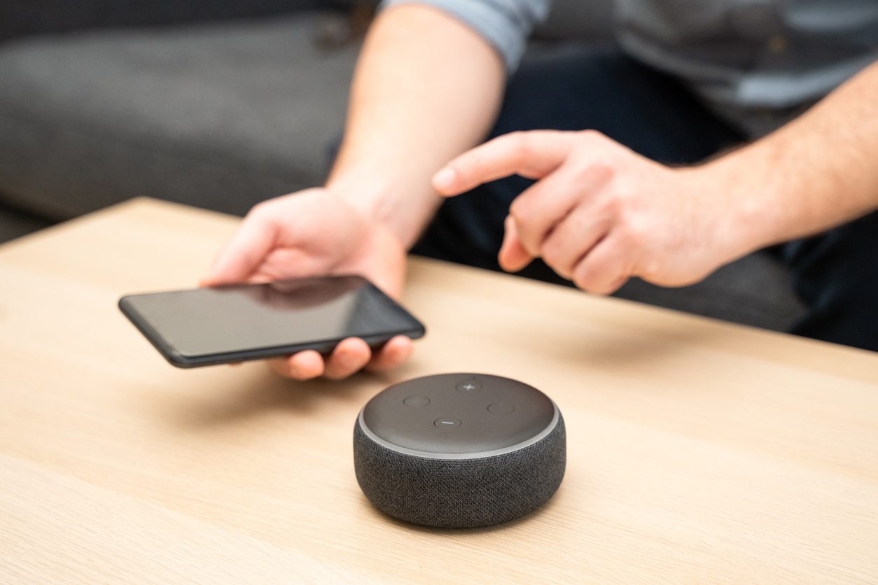 تسمعك إن همست وتحمي منزلك من السرقة والحرائق.. 7 أشياء تفعلها Alexa من خلال سماعة Amazon