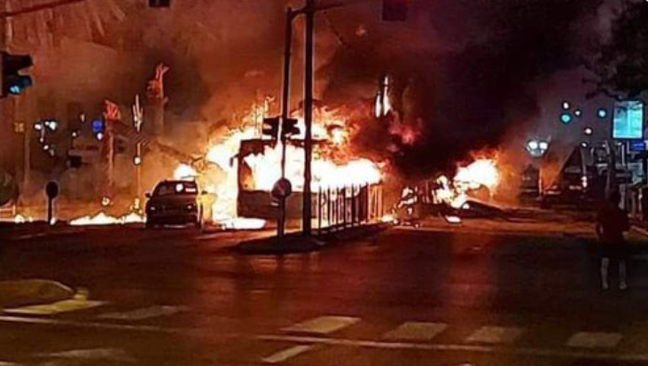 تل أبيب تتعرَّض لقصف “لم يسبق له مثيل”.. المقاومة أمطرتها بـ130 صاروخاً والنيران تشتعل بشوارعها (فيديو)