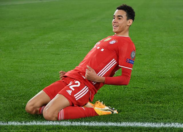 أصوله من النيجر، تعلم الكرة في إنجلترا، وقرر تمثيل ألمانيا.. ماذا تعرف عن جمال موسيالا؟
