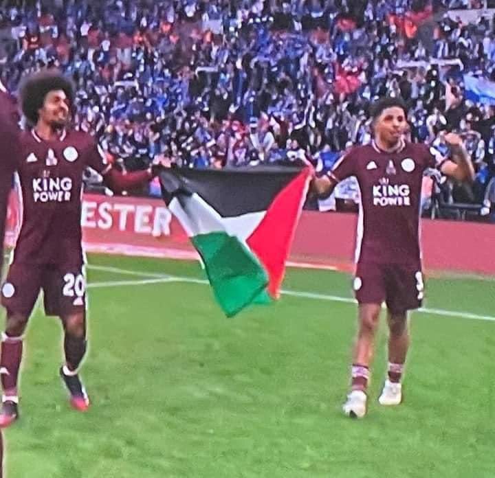 هؤلاء تضامنوا مع فلسطين.. عن الأهداف الثمينة التي يحرزها اللاعبون خارج الملعب