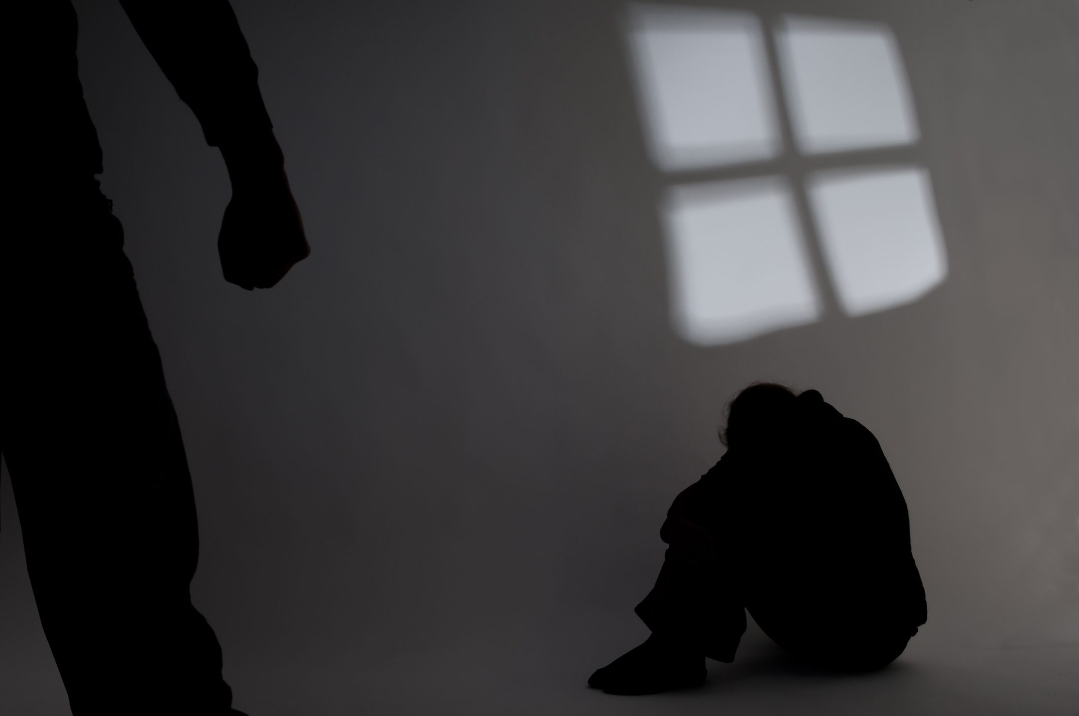 “الاغتصاب الزوجي” بين رفض المرأة وضغط الرجل.. هل النساء الضحية الوحيدة؟