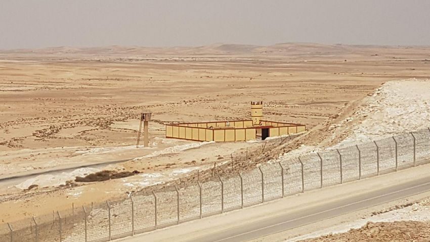 وثائق مسربة تكشف عن إنشاء إسرائيل معتقلات سرية في صحراء سيناء.. احتجزت نساء وأطفالاً أغلبهم من غزة