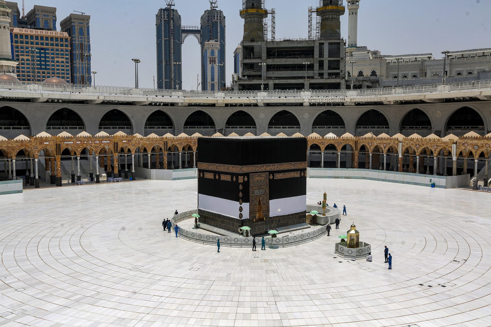 خسائر بالمليارات ومساعدات الدولة للشركات الكبيرة.. السياحة الدينية في مصر تتهاوى بعد إلغاء موسم الحج