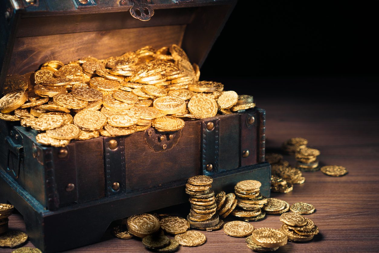هل سمعت بـ “جزيرة البلوط” الكندية؟ كنز مفقود تحميه “لعنة القراصنة”