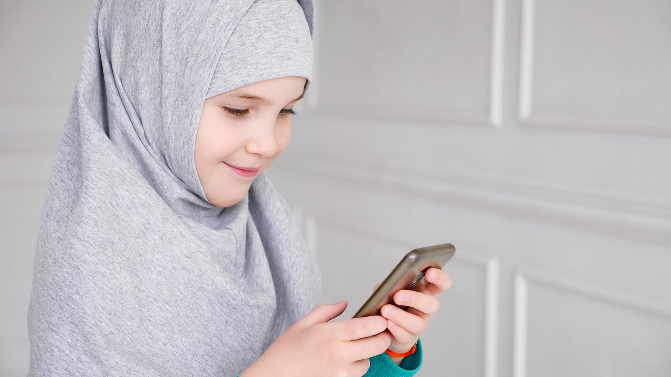ألف .. باء.. واحد من أفضل التطبيقات لتعليم الأطفال اللغة العربية