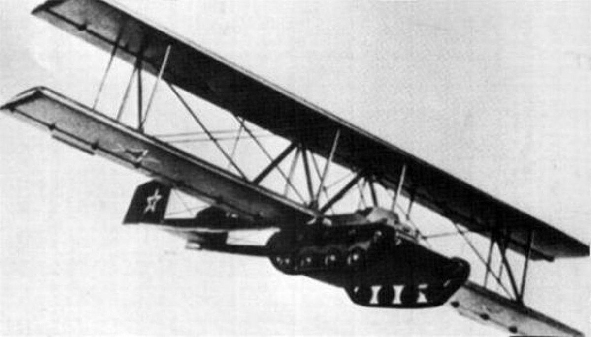 ويكبيديا/ الدبابة الطائرة السوفييتية Antonov A-40