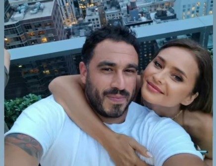 “أول ماشافني قالي هاتجوزك”.. نيللي كريم تكشف كيف طلبها هشام عاشور للزواج وفارق السن بينهما