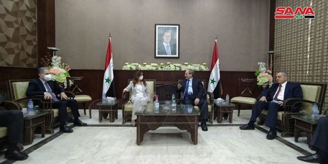 أول زيارة من نوعها منذ 2011.. وفد لبناني رفيع المستوى يصل دمشق لبحث نقل الغاز المصري براً عبر سوريا