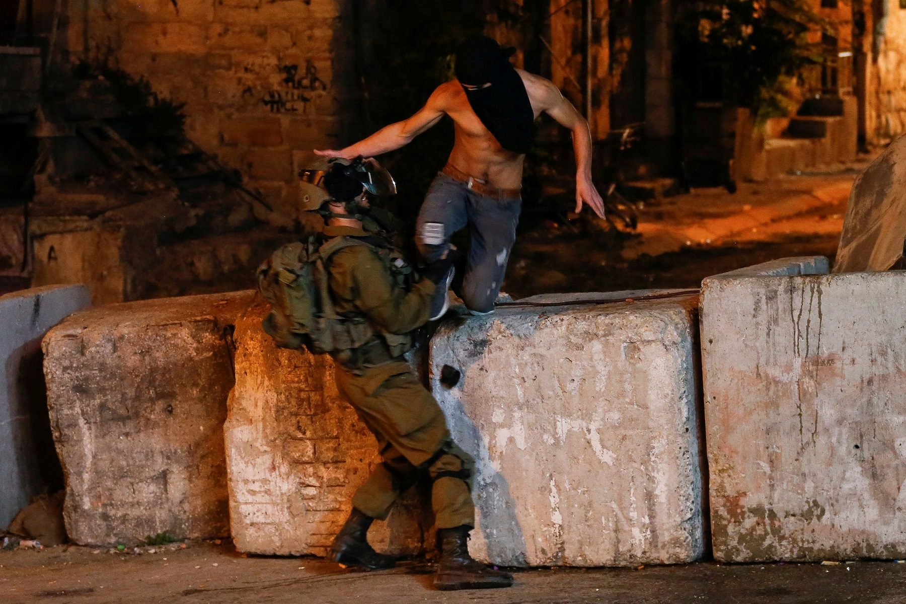 الأسرى الفلسطينيين الضفة قوات الاحتلال