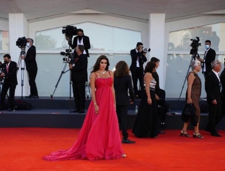 إطلالات مميزة للفنانات العربيات في مهرجان البندقية السينمائي.. ياسمين صبري حظيت باهتمام خاص