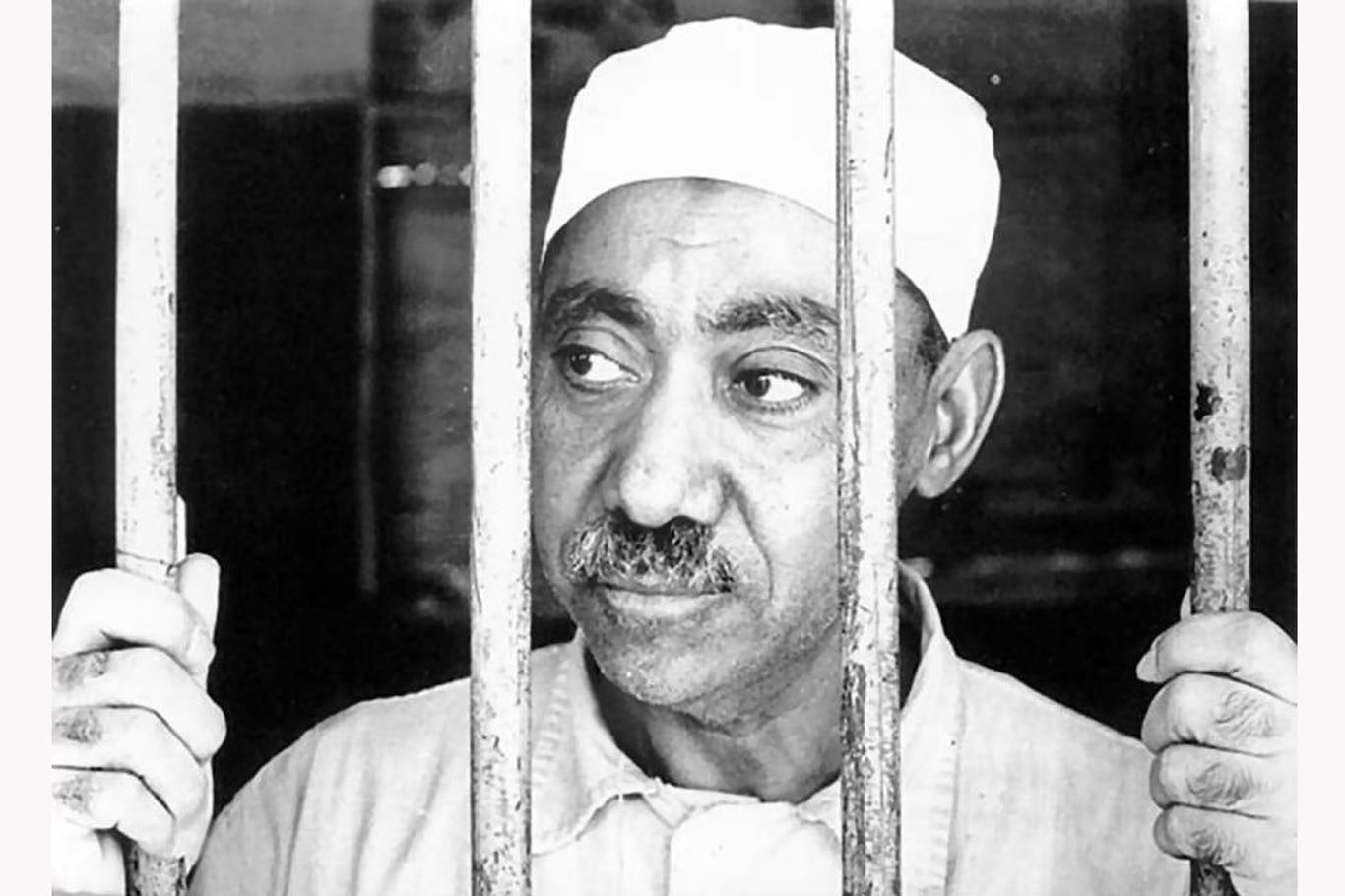 المفكر سيد قطب/ مواقع التواصل الاجتماعي