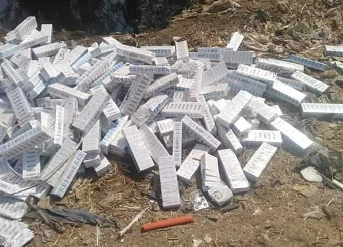 فك لغز الـ122 ألف لقاح الملقاة في القمامة بمصر.. مصدر أمني يكشف تفاصيل الاستيلاء ومحاولة تهريبها