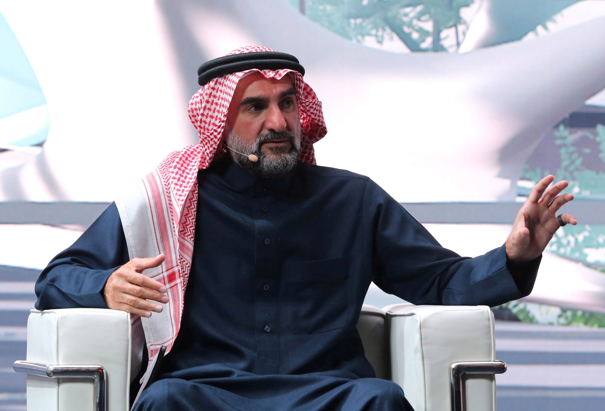 عربيان وصيني وروسي وغياب بريطاني.. عن أغنى مالكي الأندية في الدوري الإنجليزي