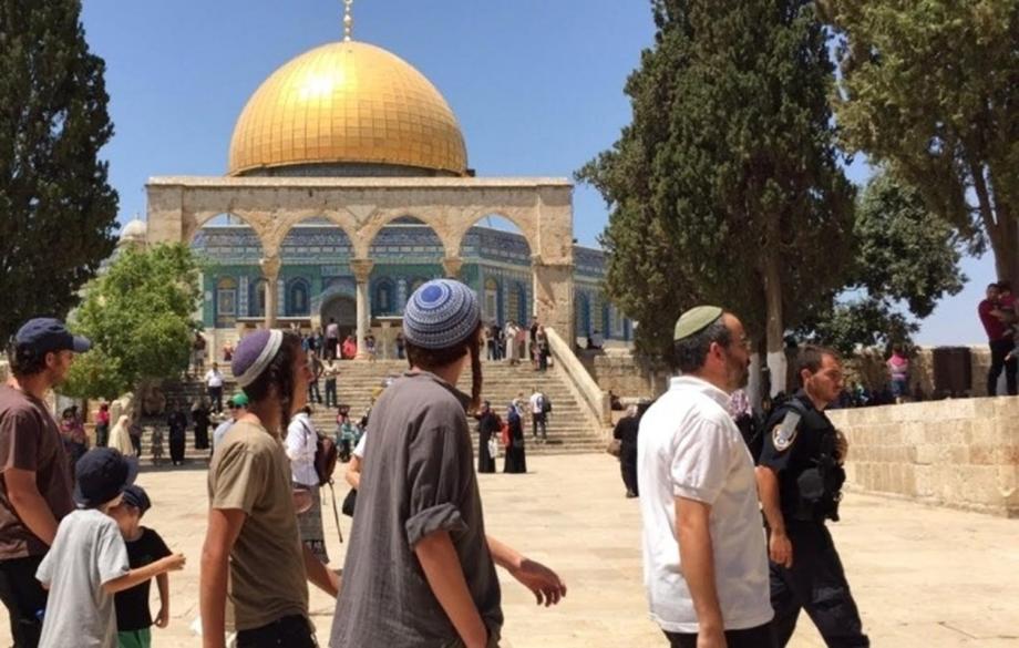 سماح إسرائيل لليهود بالصلاة بالمسجد الأقصى يغير الوضع القائم منذ عقود.. فهل بدأ تقسيم الحرم القدسي رسمياً؟