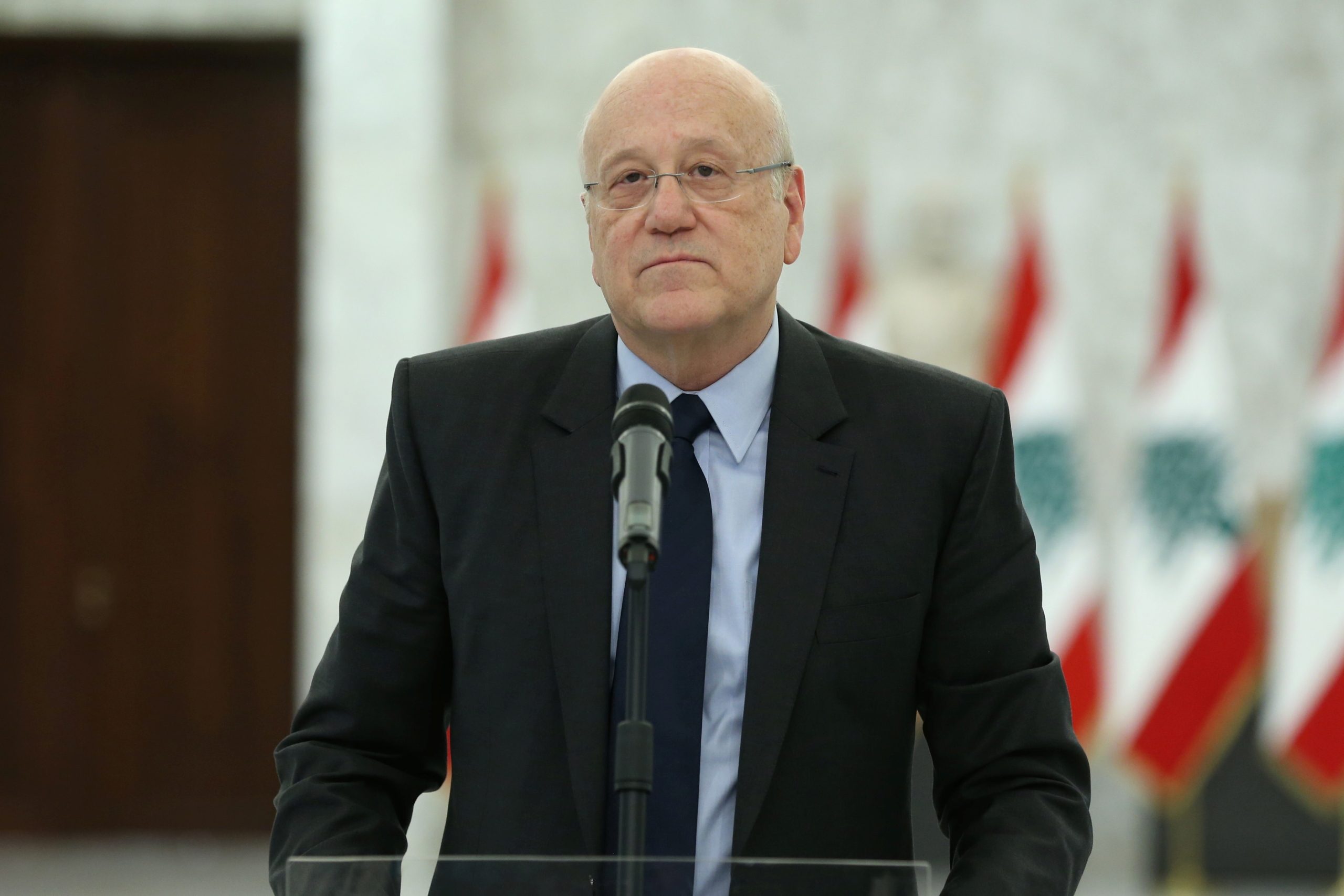 نضحي بالوزير أم بالحكومة.. هل ينجح رهان ميقاتي على أمريكا ومصر لإقناع السعودية بحل أزمة قرداحي؟