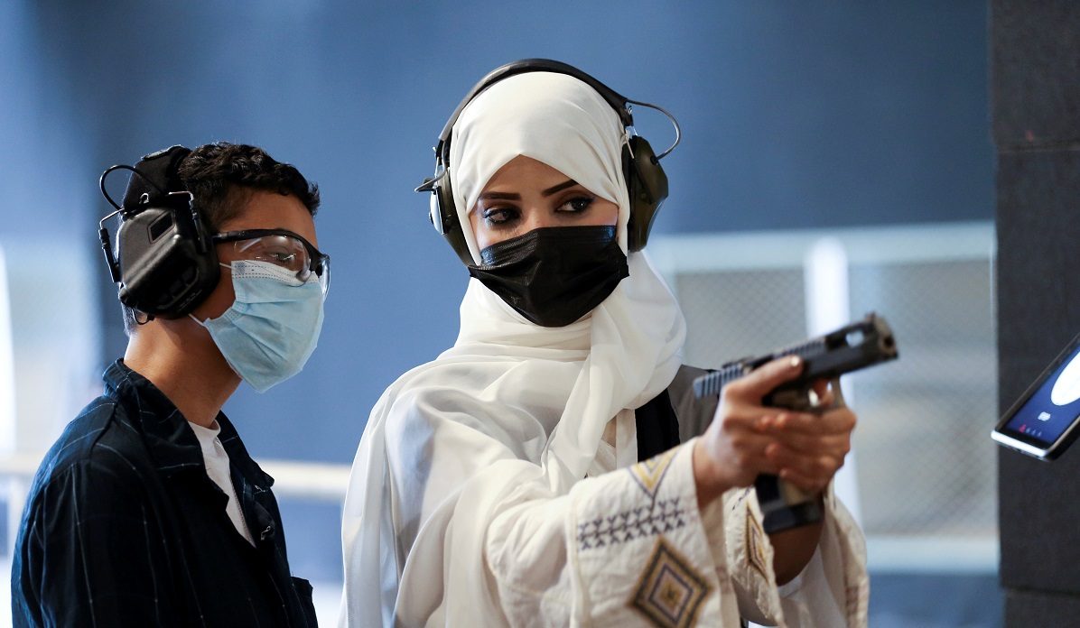 سعودية تدرب على الأسلحة