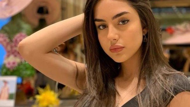 الموديل اللبنانية تيارا واهب ترد على شائعات ارتباطها بعمرو دياب (فيديو)