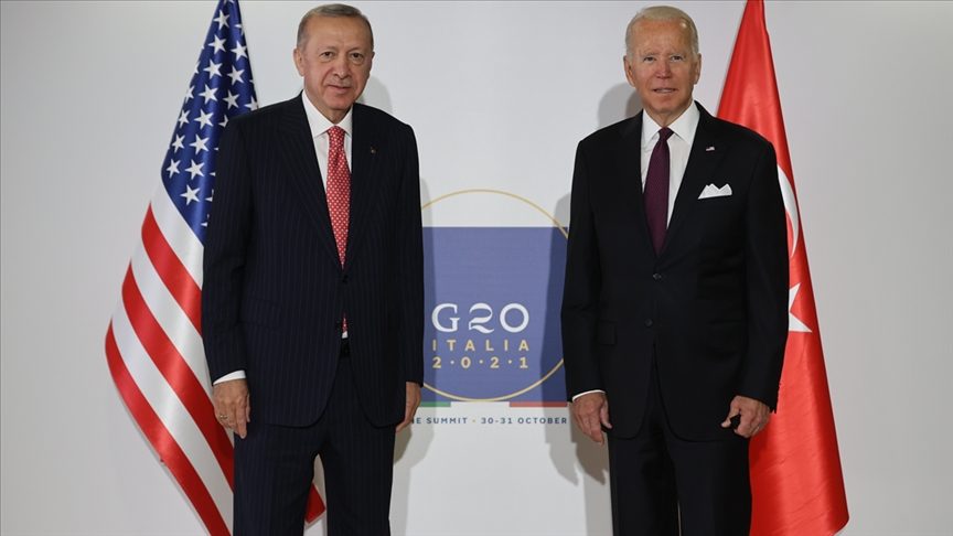 أردوغان وبايدن على هامش لقائهما في قمة العشرين بروما/ AA