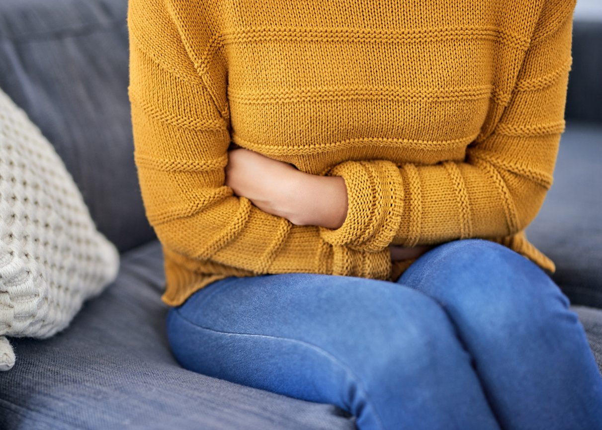 مدتها أطول وتشنجاتها أكثر حدة، لماذا تصبح الدورة الشهرية في فصل الشتاء ألماً لا يطاق؟