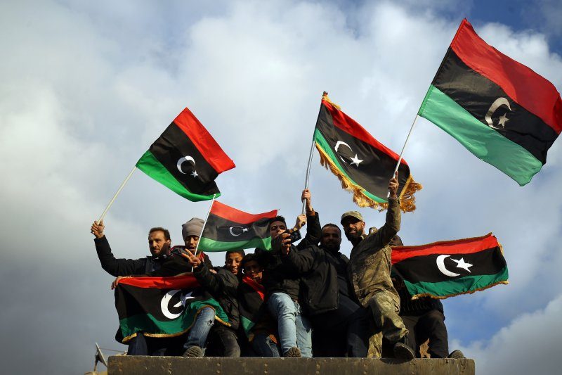 الانتخابات الليبية تضع الوحدة الهشَّة للبلاد الممزَّقة بالحرب في موضع الاختبار.. فما احتمالات نجاحها؟
