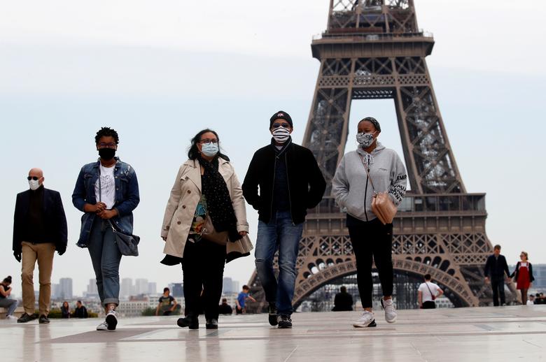 “على خطى أوميكرون أم دلتا”.. ما مدى خطورة متحور كورونا الجديد الذي اكتشف في فرنسا؟